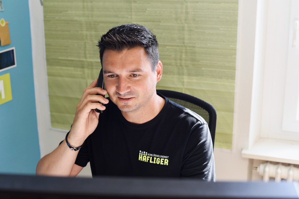 Schlüsseldienst Flawil – persönliche Telefonberatung
